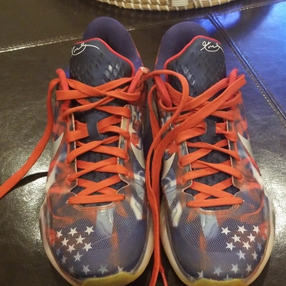NIKE Kobe X American flag sneakers